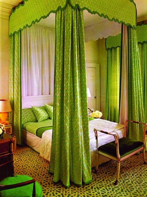 Bold canopy bed