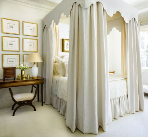 Classic canopy bed