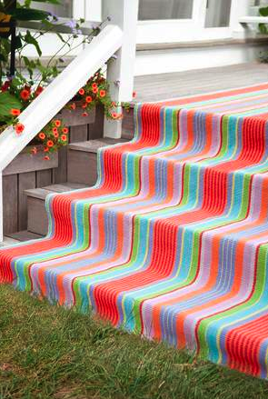 Exterior striped runner