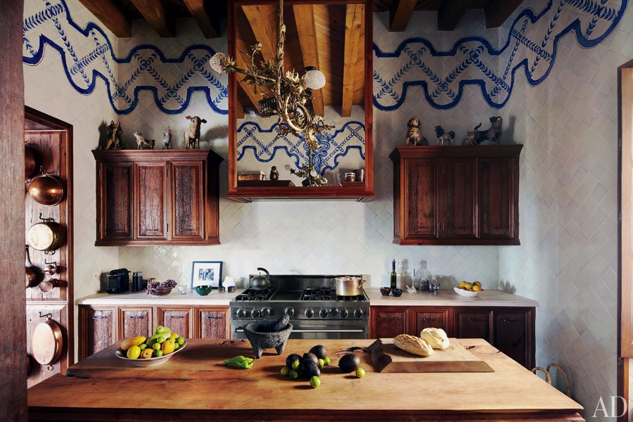 Bold kitchen tile work